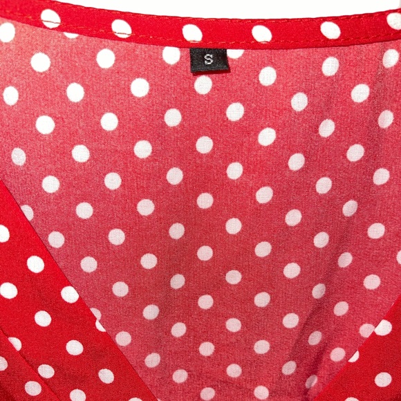 Ruffle Sleeve Red Polka-Dot Button Dress w/Pockets - Picture 4 of 6